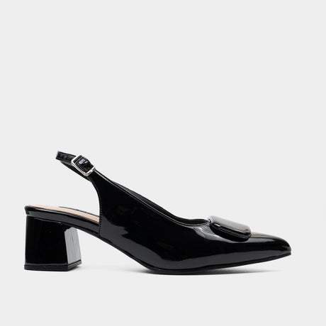 Women’s black slingback pumps with pointed toe